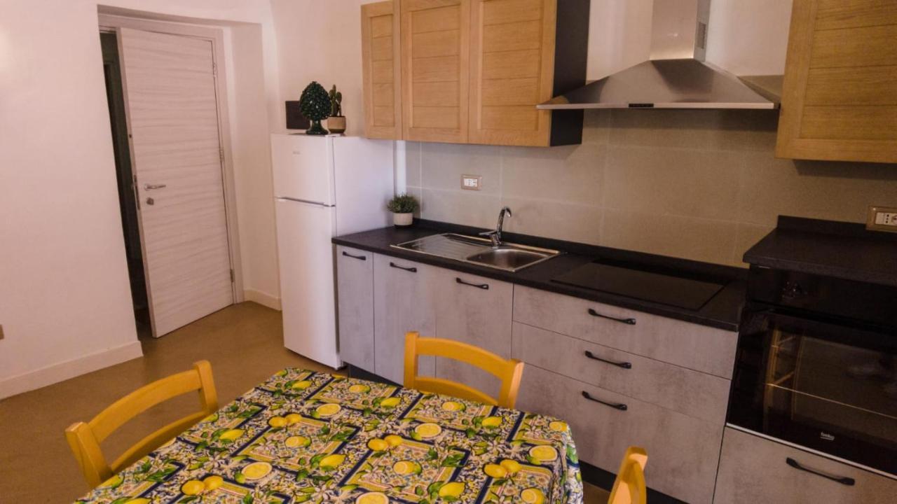 111 Apartments & Rooms パッティ エクステリア 写真